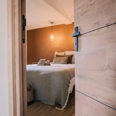 La Maison De July Hébergement de vacances La Roe
